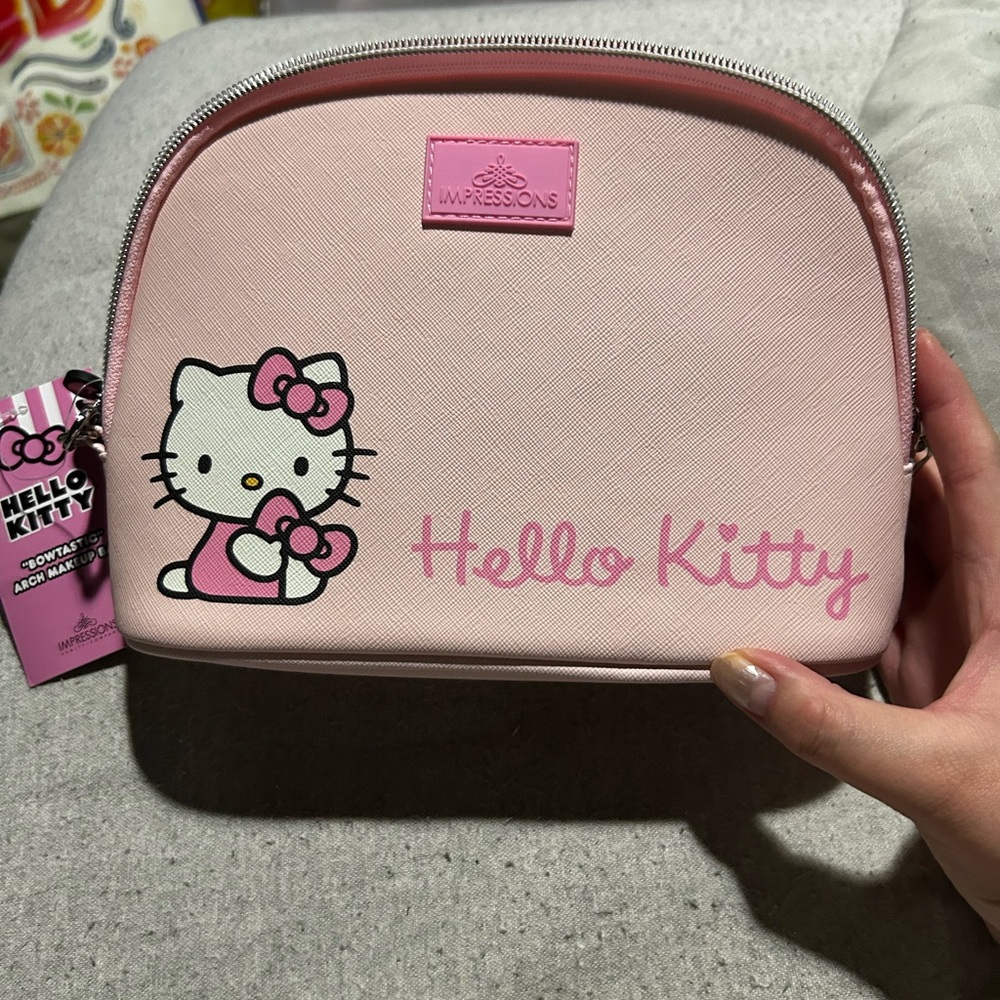 Hello Kitty Blush Pink Cosmetic Case